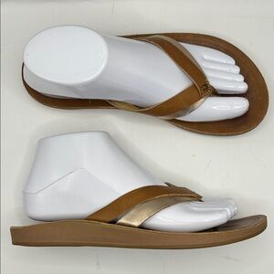 Olukai Women’s Kaekae Sandals size